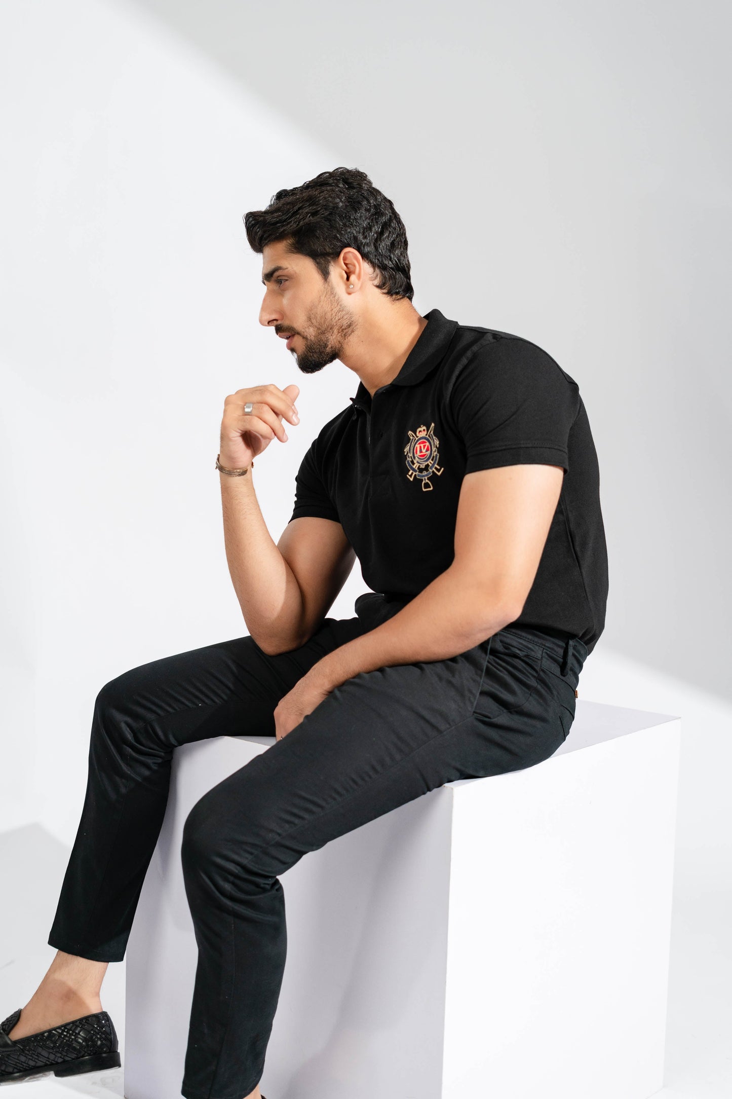 Polo Republica Men's Crest 5 Embroidered Short Sleeve Polo Shirt