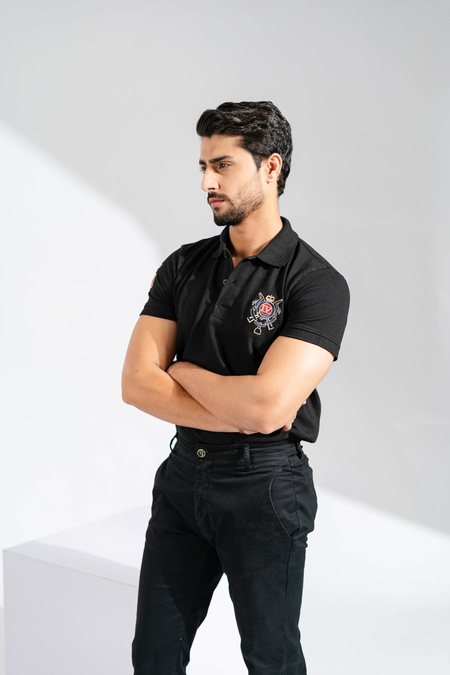 Polo Republica Men's Crest 5 Embroidered Short Sleeve Polo Shirt