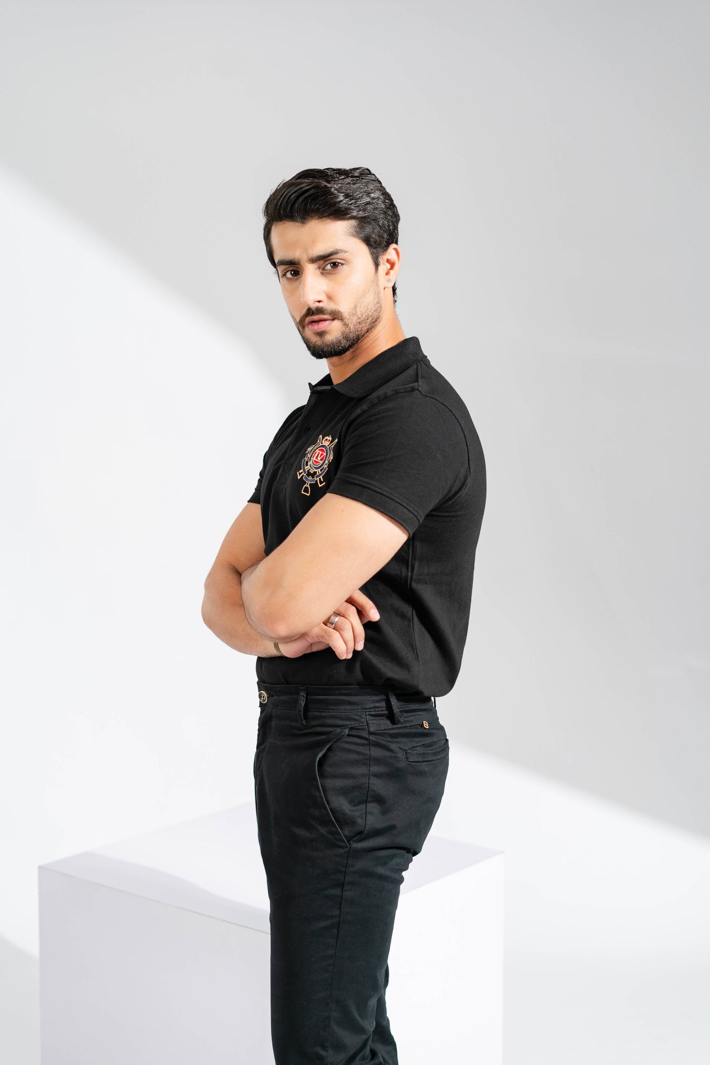 Polo Republica Men's Crest 5 Embroidered Short Sleeve Polo Shirt