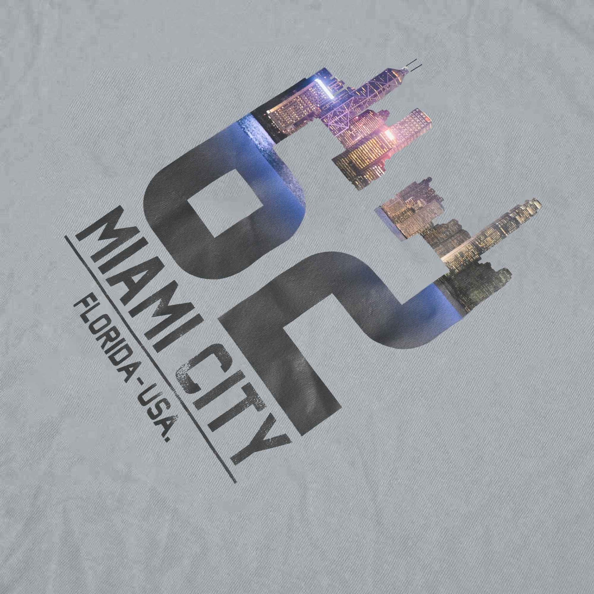 Polo Republica Men's 62 Miami City Printed Crew Neck Tee Shirt