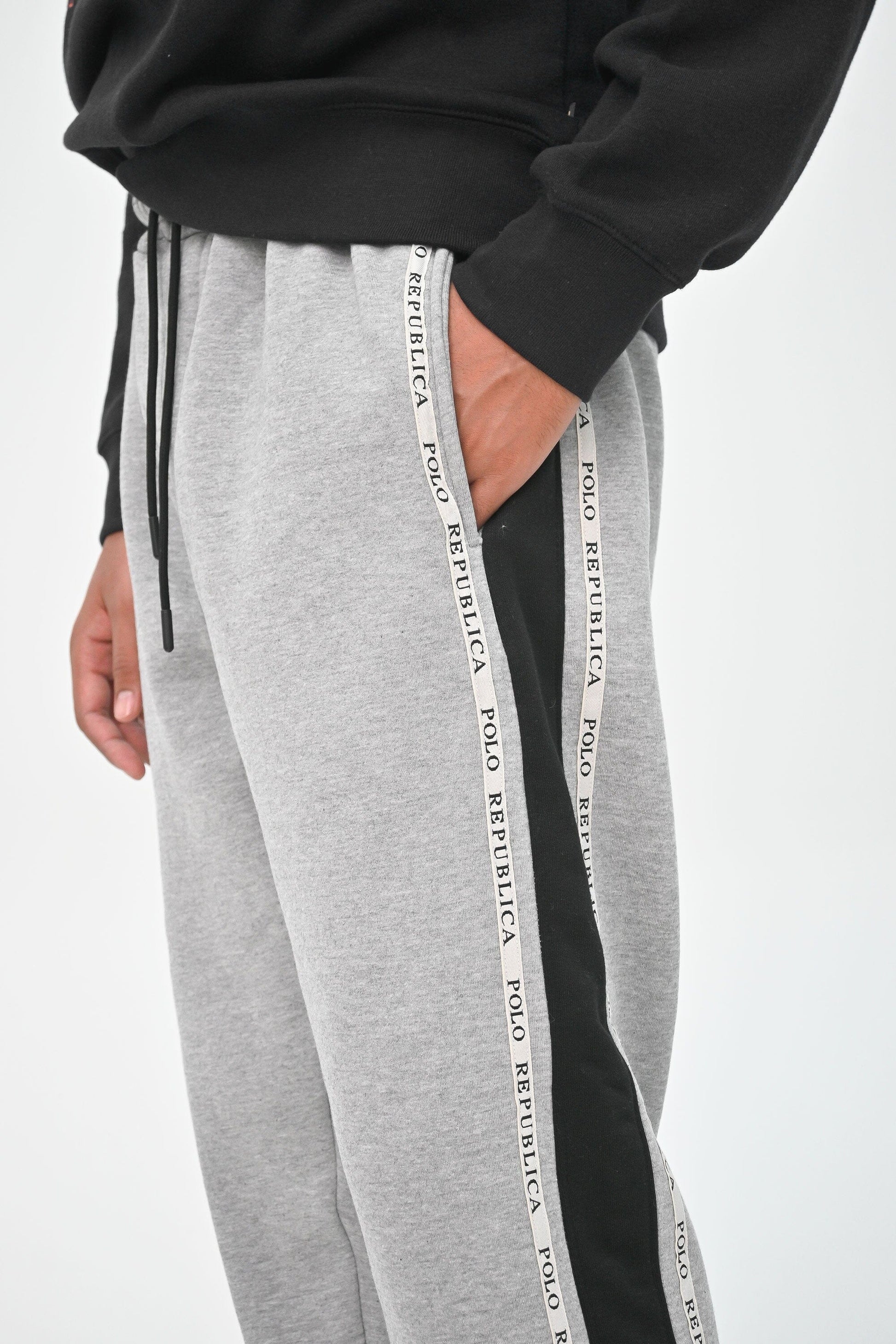 Polo Republica Men's Contrast Striped Fleece Sweatpants